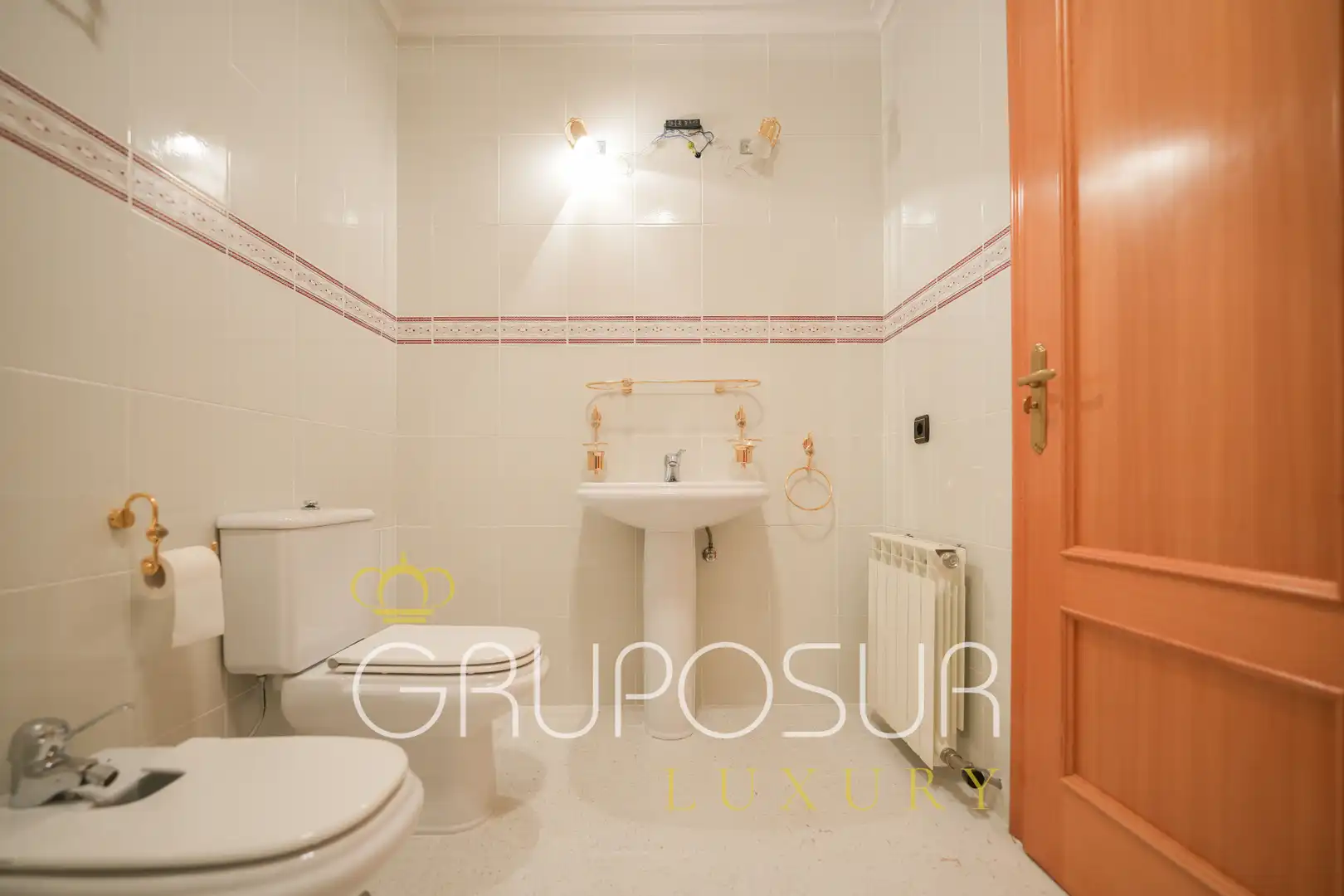 Casa aparellada amb jardí en venda a Calle Castilla y León 22, imagen 56