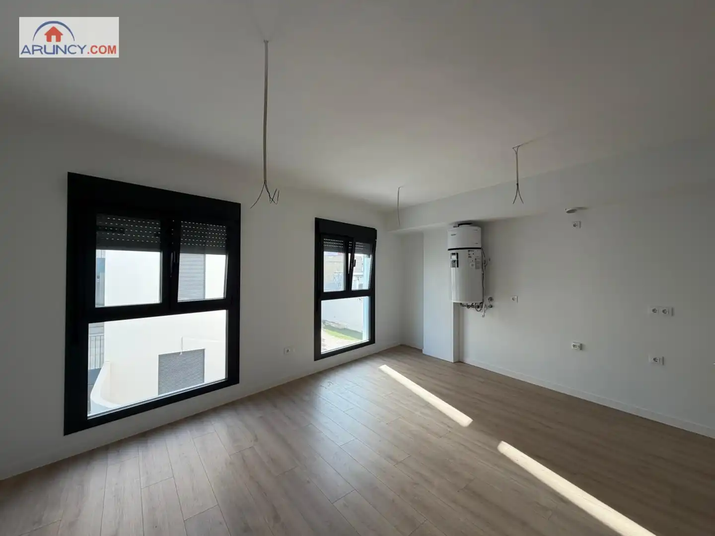 Habitación de Estudio en venta en Sevilla con Aire acondicionado, Calefacción y Jardín privado