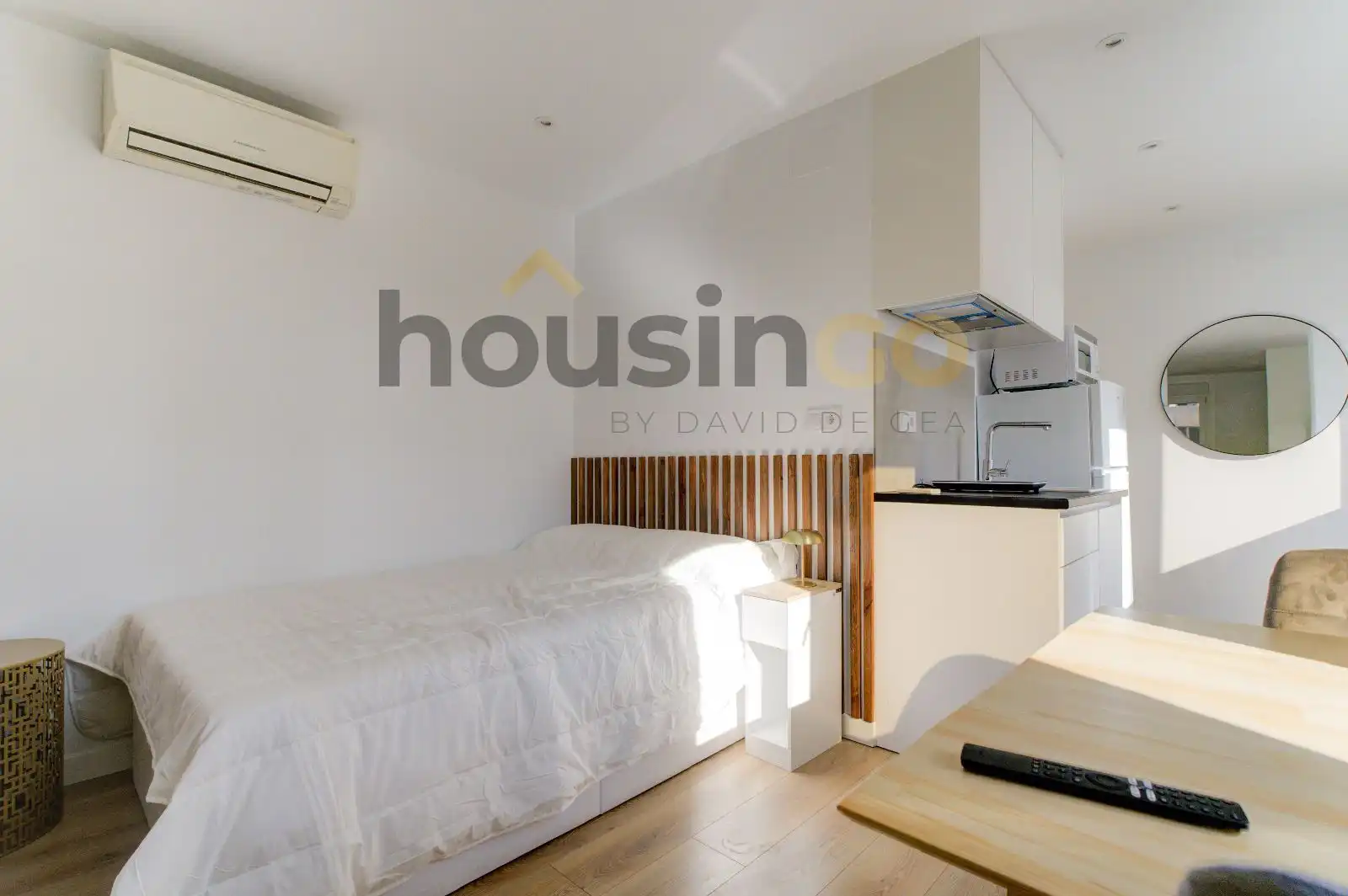 Habitación de Apartamento de alquiler en Madrid con Aire acondicionado, Calefacción y Amueblado