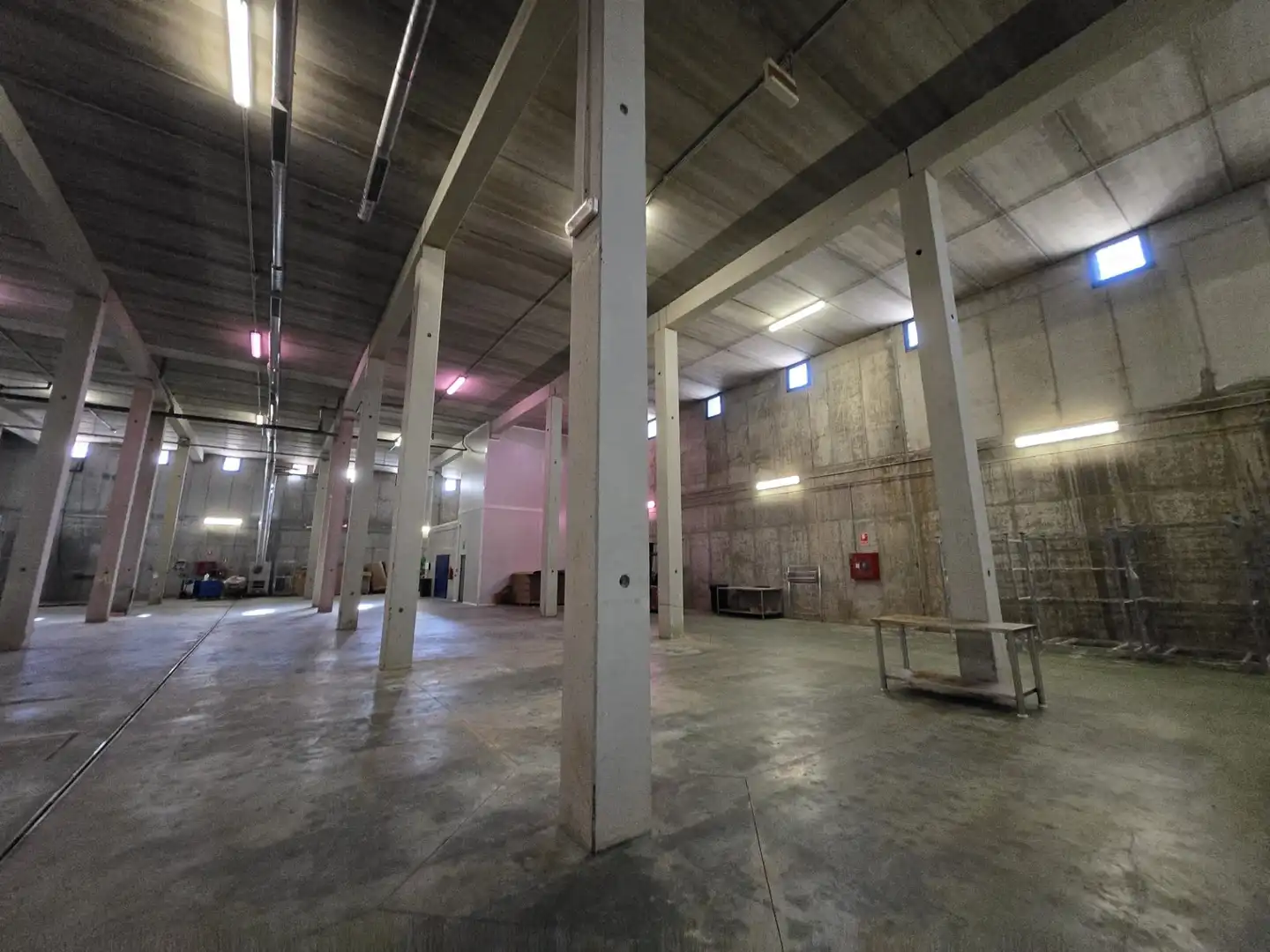 Nave industrial en venta en Teruel con Calefacción y Alarma