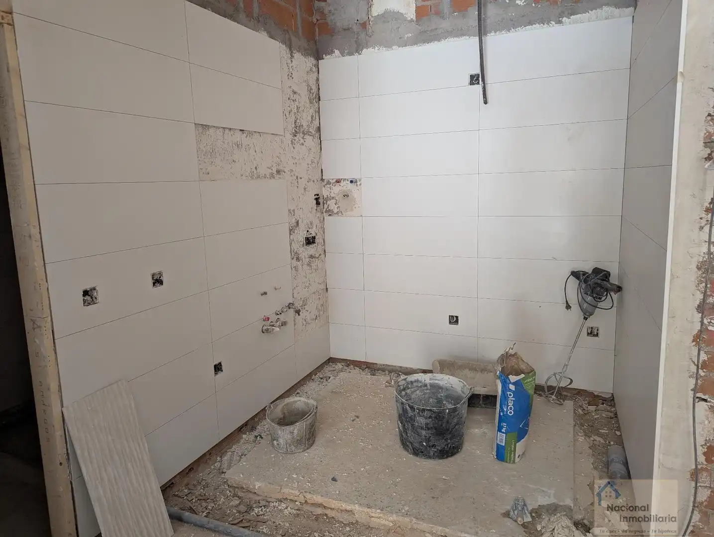 Bathroom of Flat for sale in Ávila  with Alarm