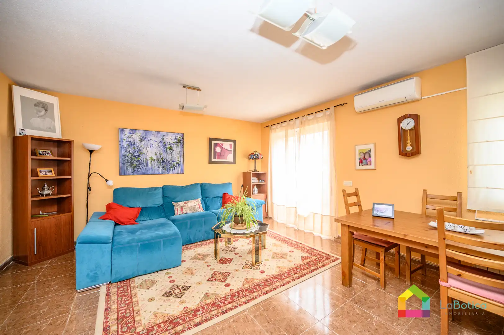 Living room of Detached homes for sale in Esquivias  with Air Conditioner, Heating and Balcony