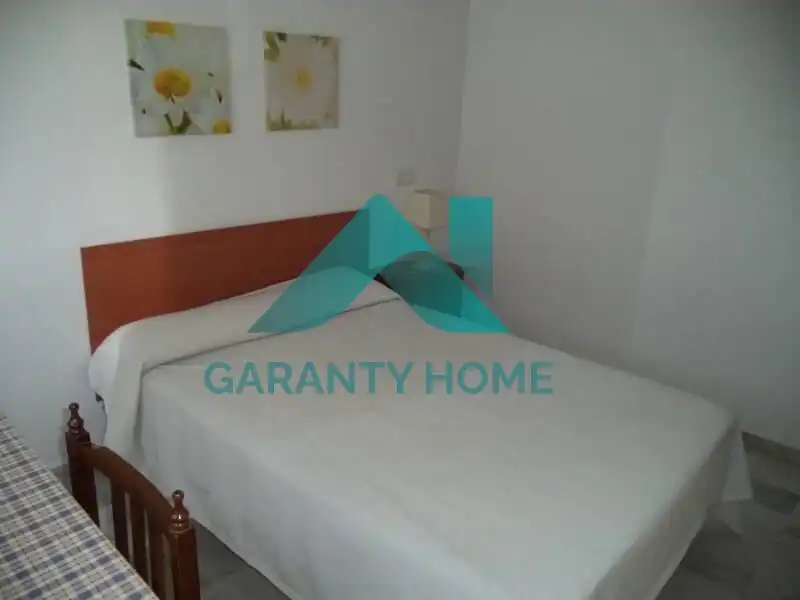 Habitación de Apartamento de alquiler en Cáceres con Aire acondicionado, Calefacción y Terraza