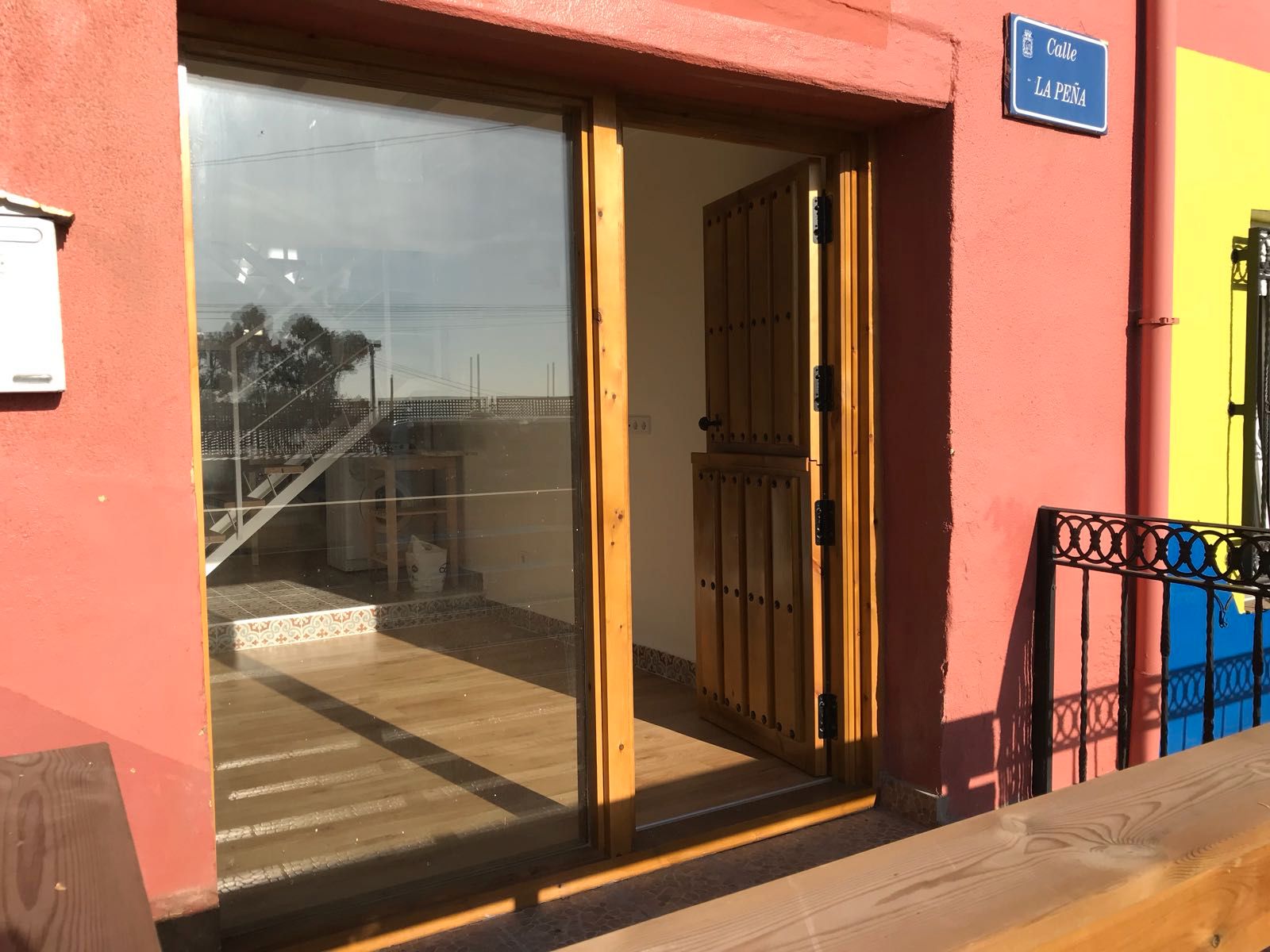 Vista exterior de Casa adosada en venda en Santander amb Terrassa i Balcó