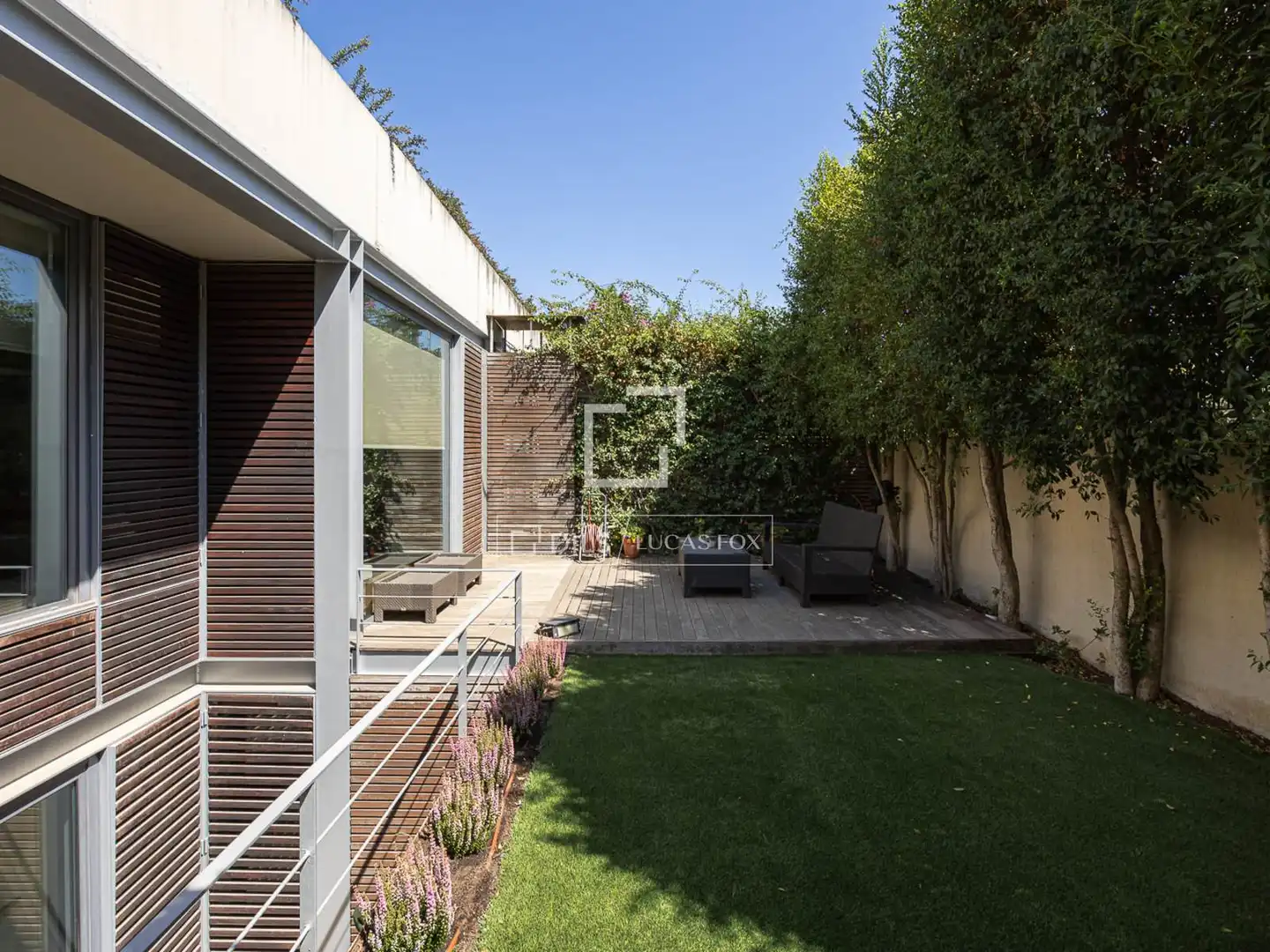 Terrassa de Casa o xalet en venda en Barcelona amb Aire condicionat, Calefacció i Jardí privat