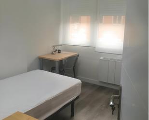 Dormitori de Apartament per a compartir en Getafe amb Moblat, Forn i Rentadora