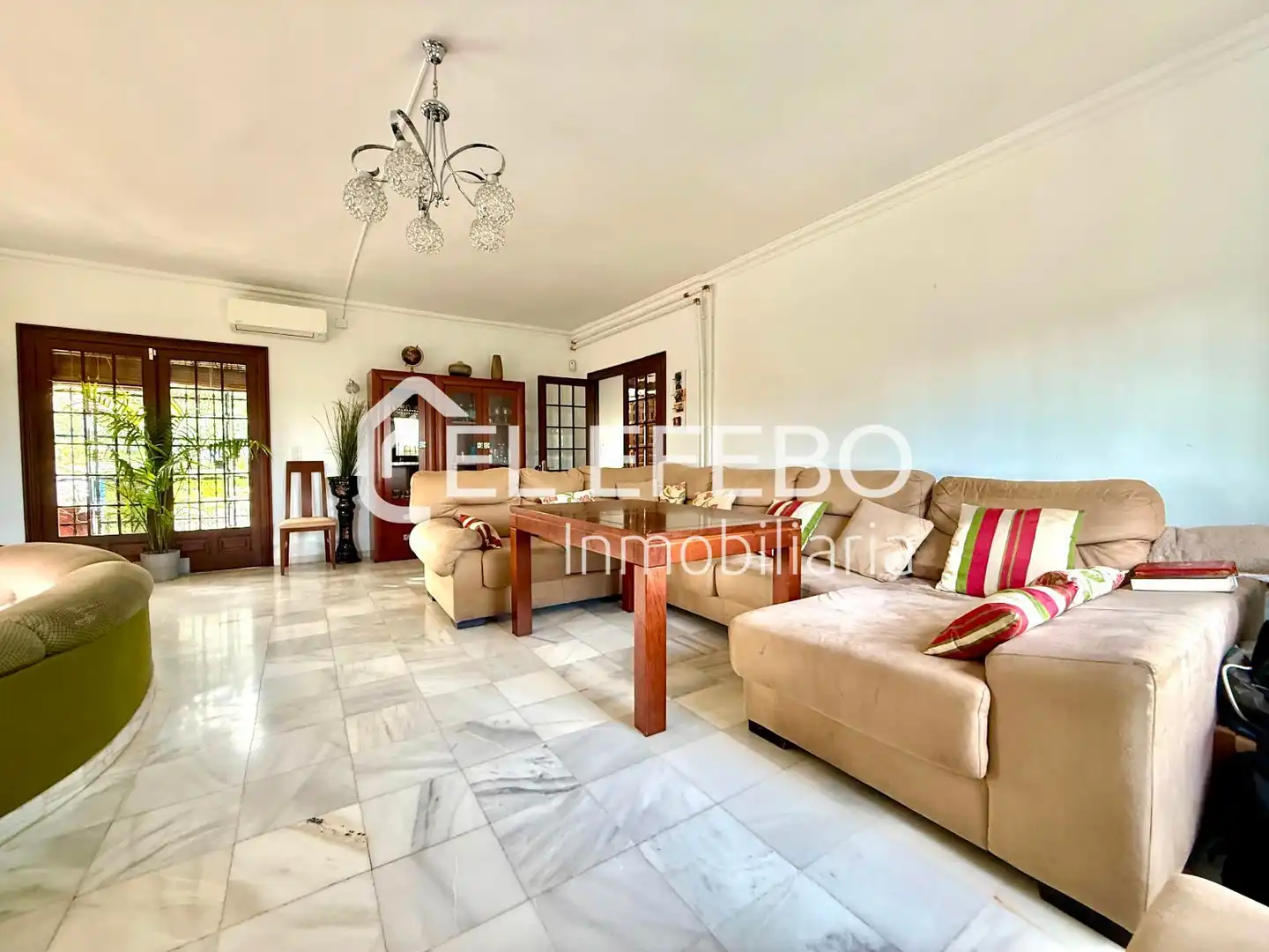 Sala de estar de Casa o chalet en venta en Antequera con Aire acondicionado, Calefacción y Terraza