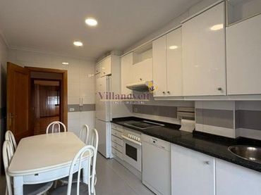 Mini appartamento con balcone in affitto a Centro Urbano