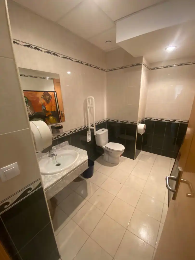 Badezimmer von Gebäude zur Miete in Ávila