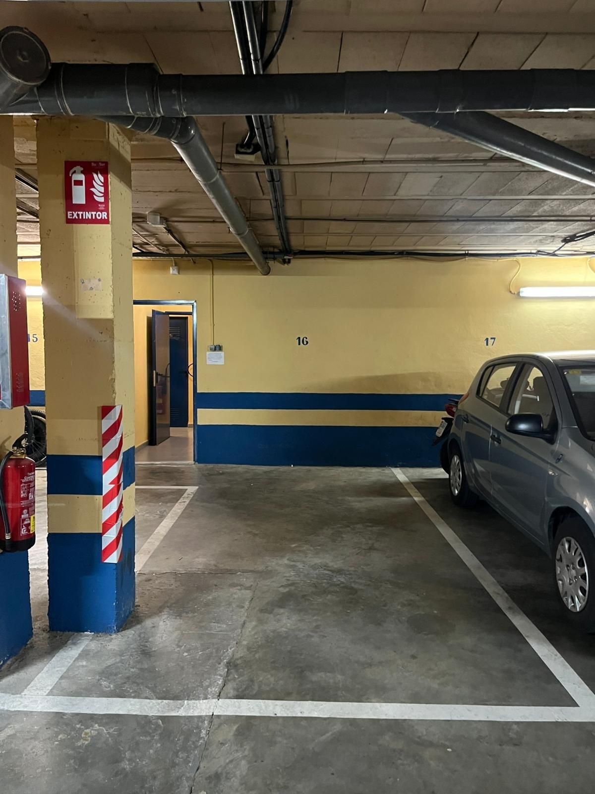Aparcament de Garatge en venda en  Sevilla Capital