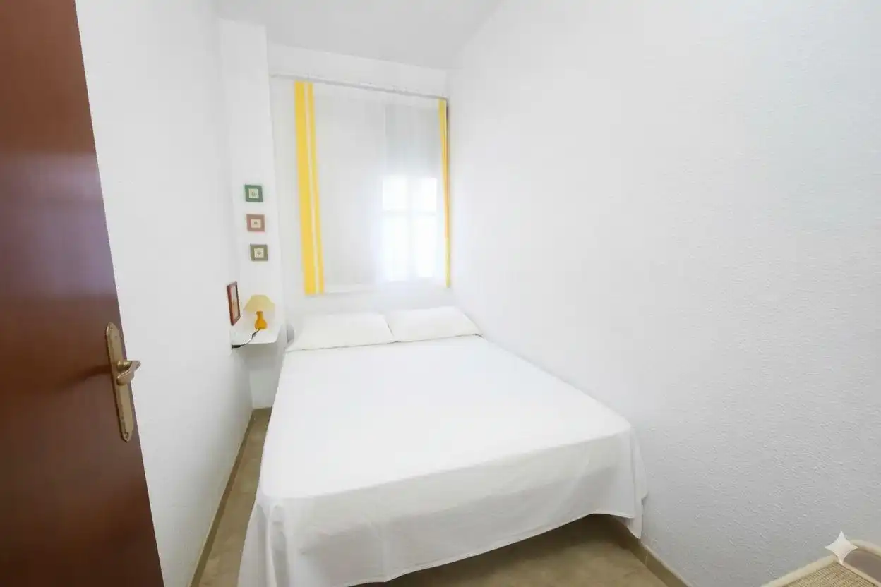 Habitación de Piso en venta en Cullera con Terraza, Amueblado y Piscina comunitaria