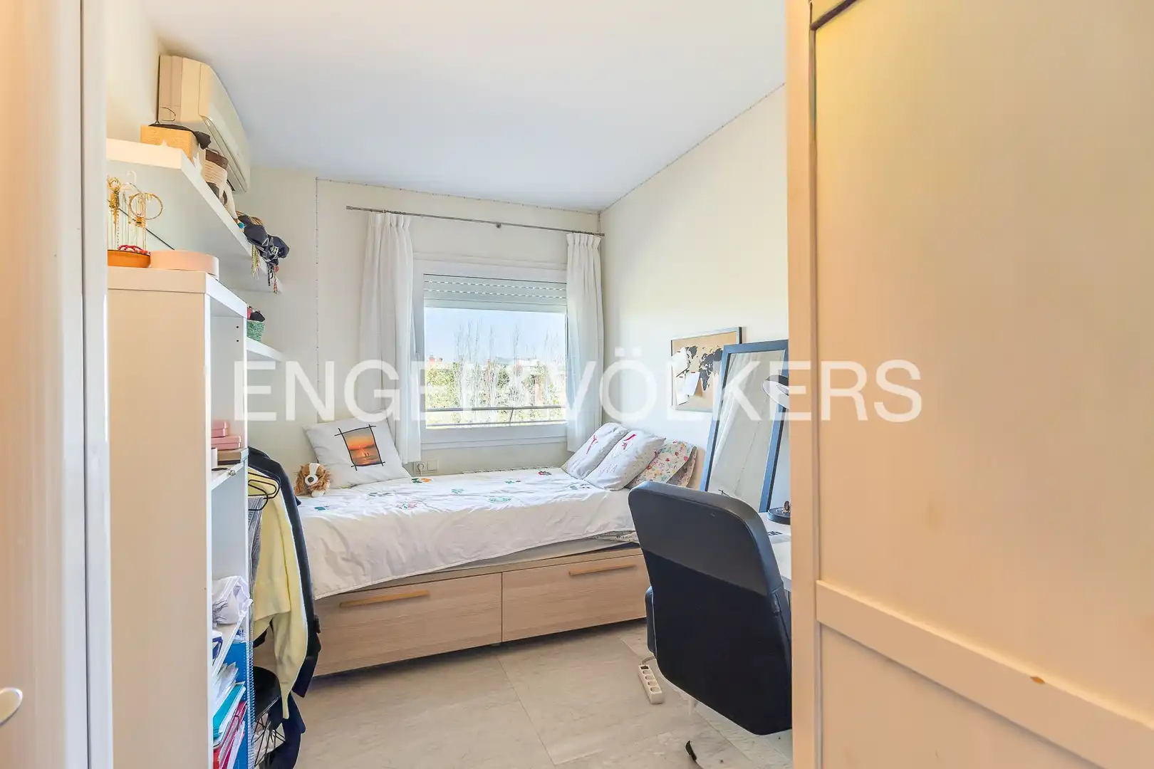 Habitación de Piso en venta en Sant Cugat del Vallès con Aire acondicionado, Calefacción y Parquet