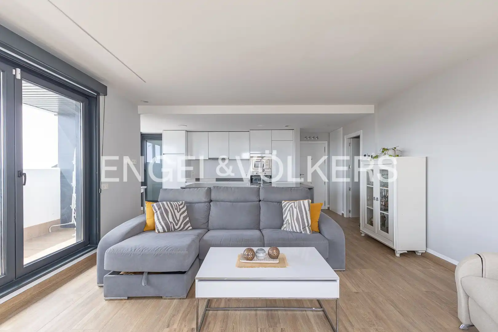 Living room of Attic for rent in Madrid  with Air Conditioner, Heating and Private garden