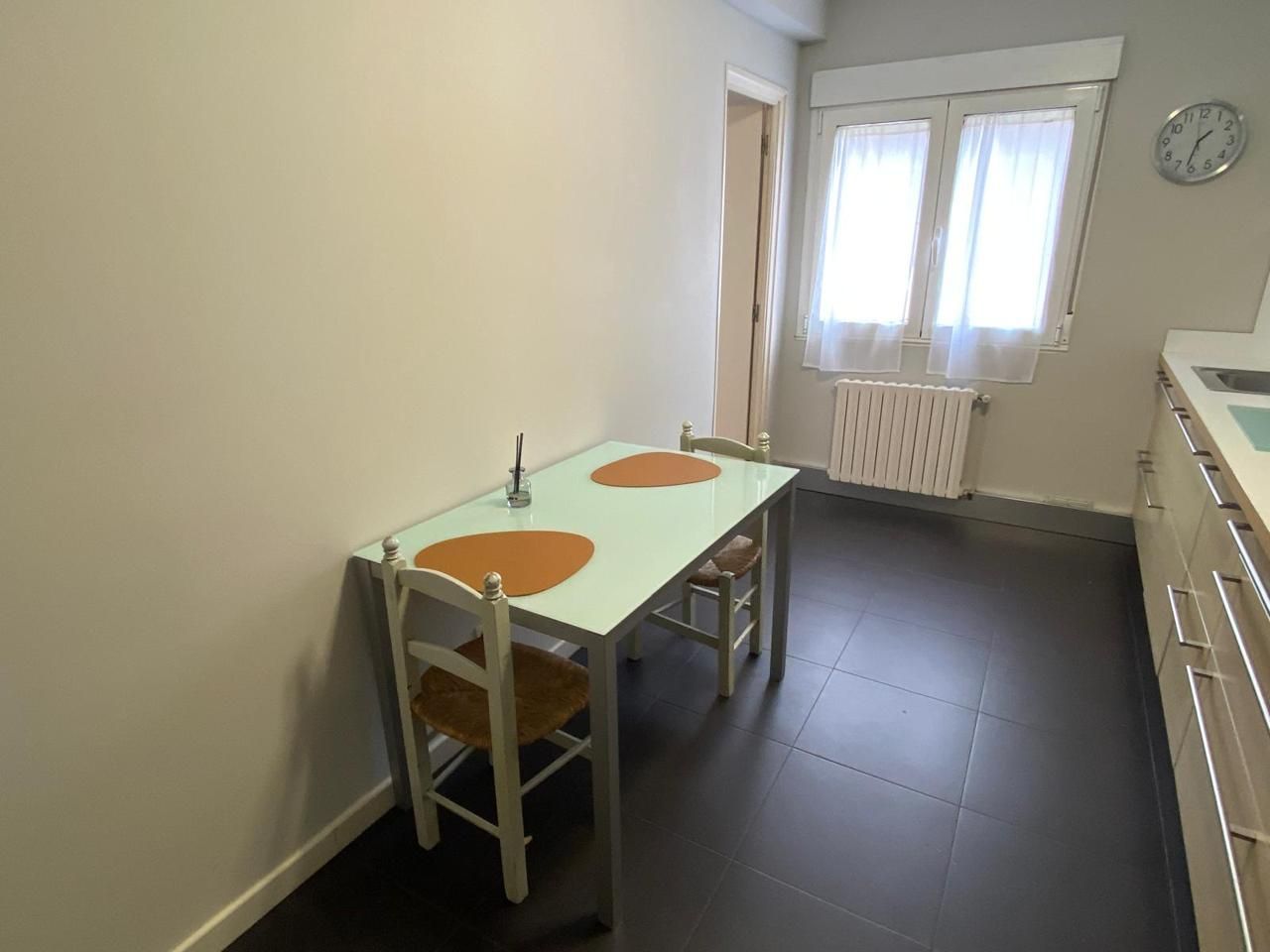 Dining room of Flat for sale in Santiago de Compostela   with Heating, Storage room and Furnished