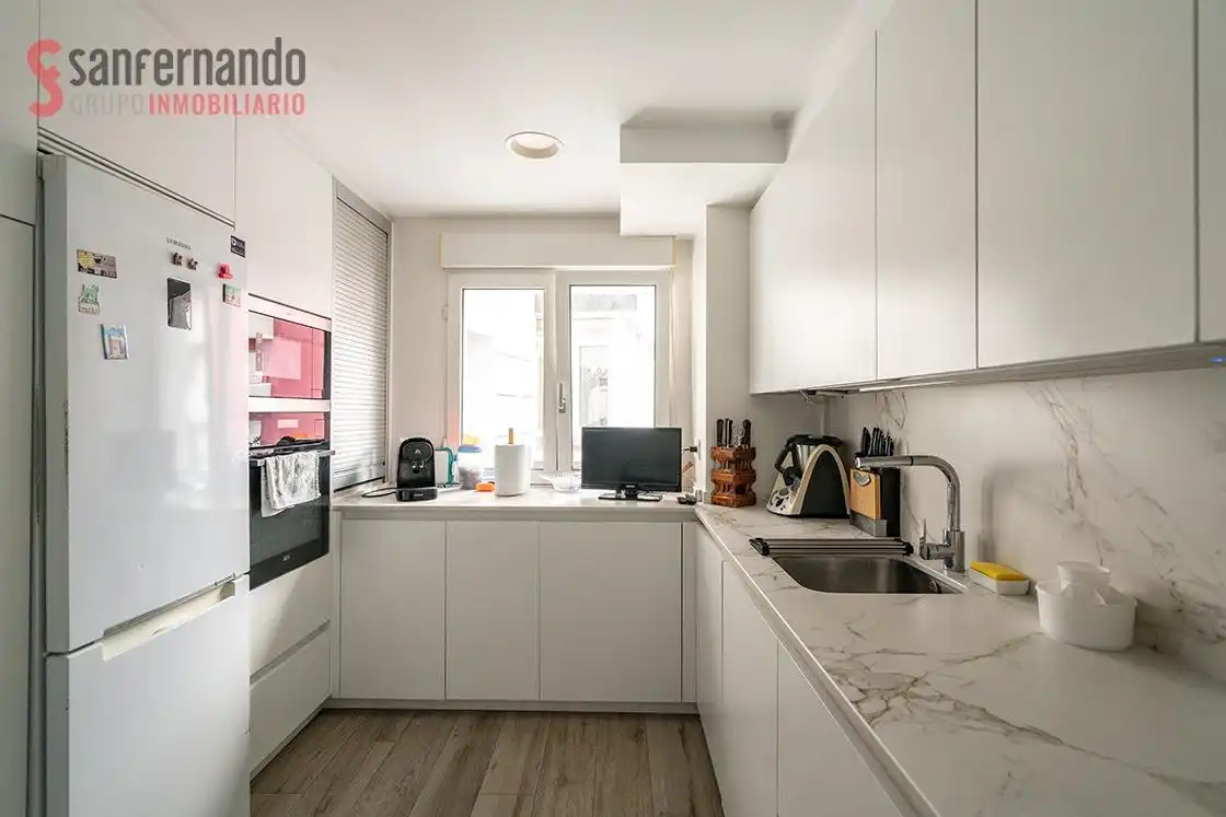 Kitchen of Flat for sale in Santander  with Heating
