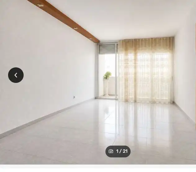 Sala d'estar de Pis en venda en  Sevilla Capital amb Aire condicionat i Terrassa
