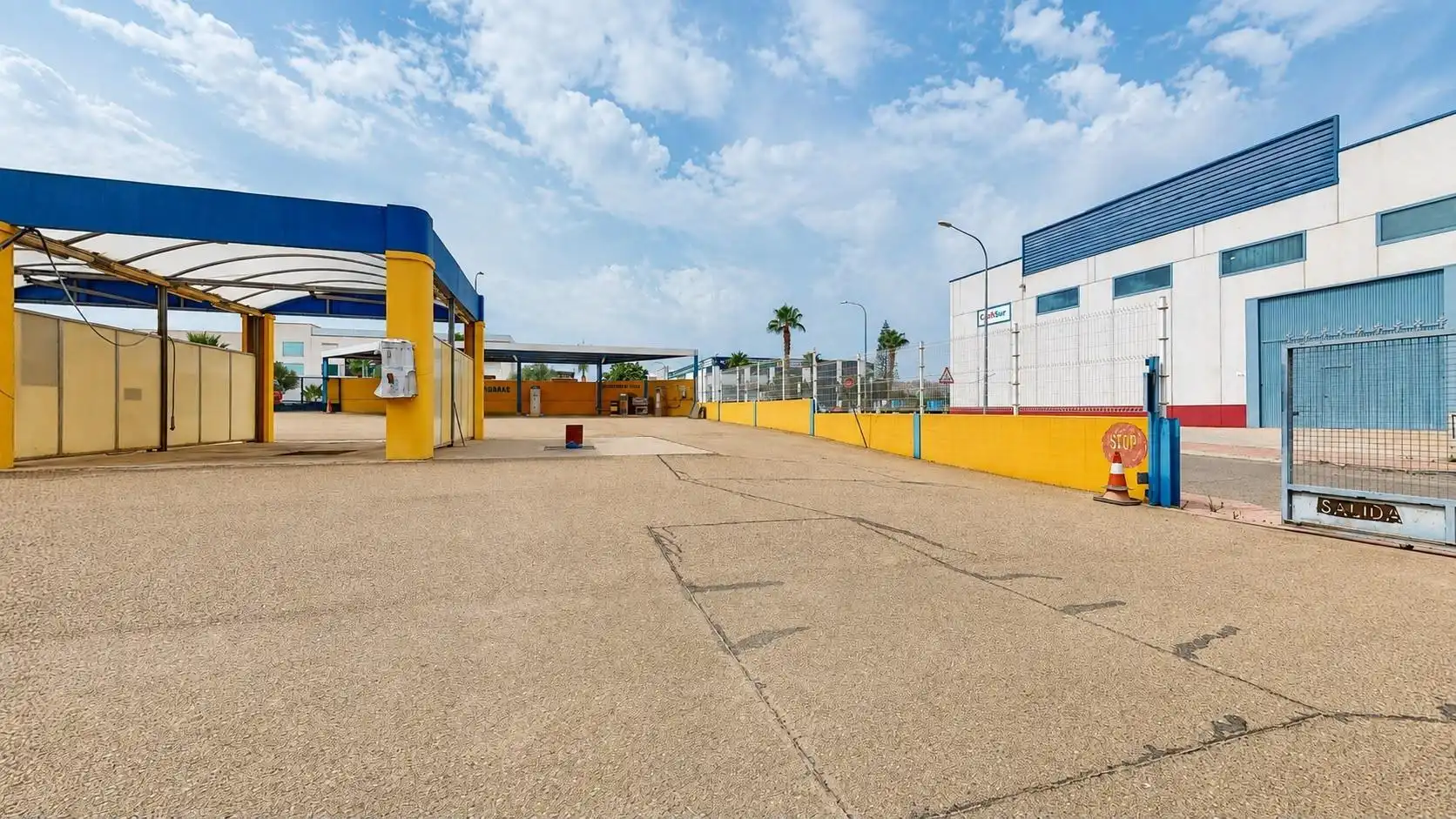 Vista exterior de Nave industrial en venta en Huércal-Overa