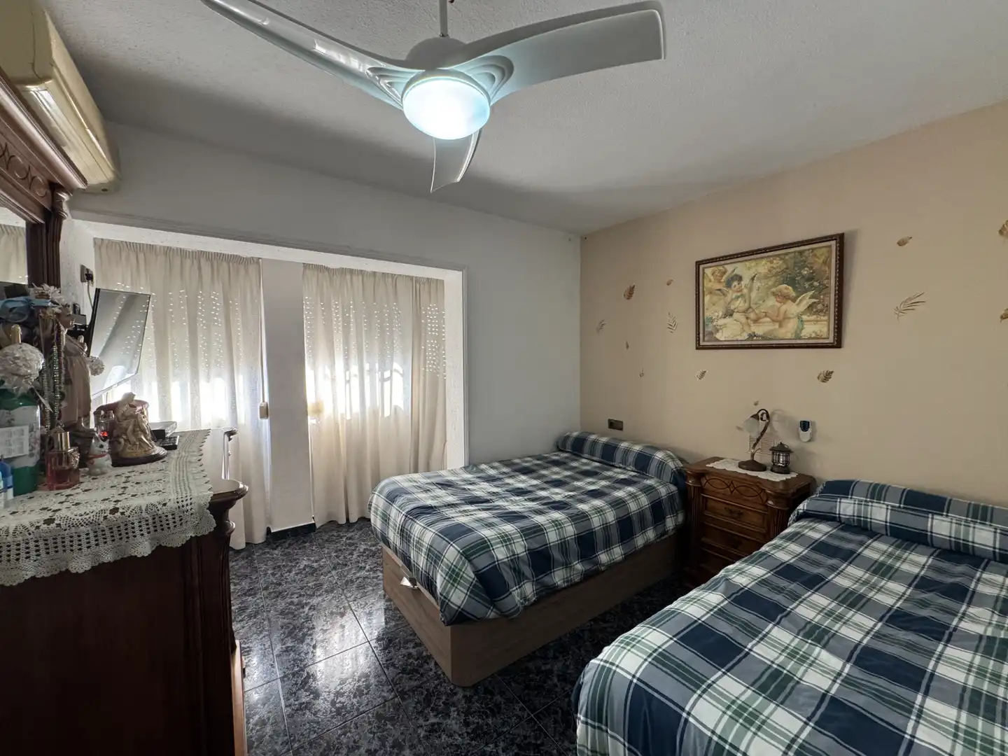 Dormitori de Casa adosada en venda en Mijas amb Aire condicionat, Calefacció i Jardí privat