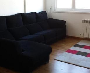 Living room of Flat to rent in Narón  with Heating, Private garden and Parquet flooring