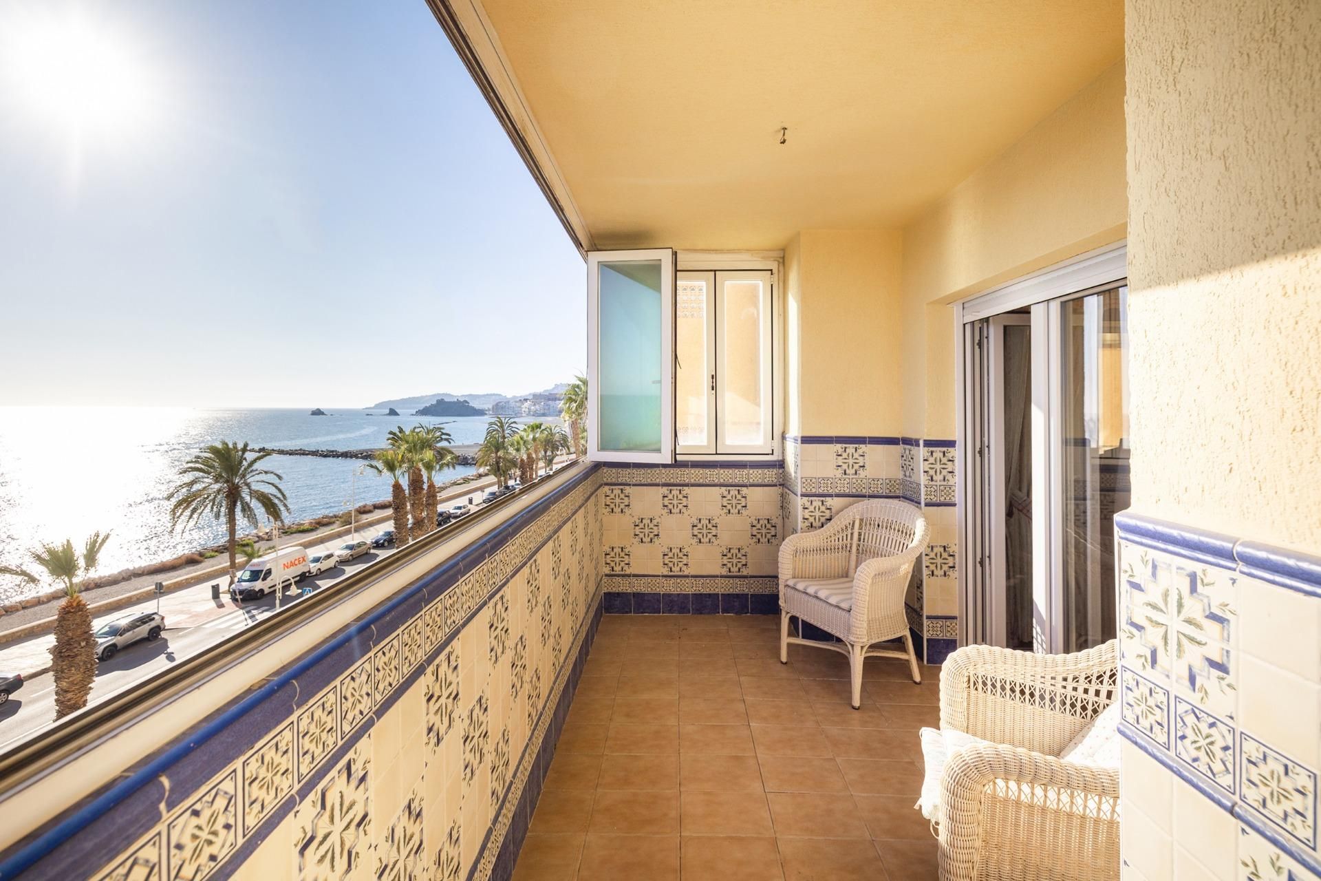 Balcony of Flat for sale in Almuñécar  with Heating, Terrace and Balcony