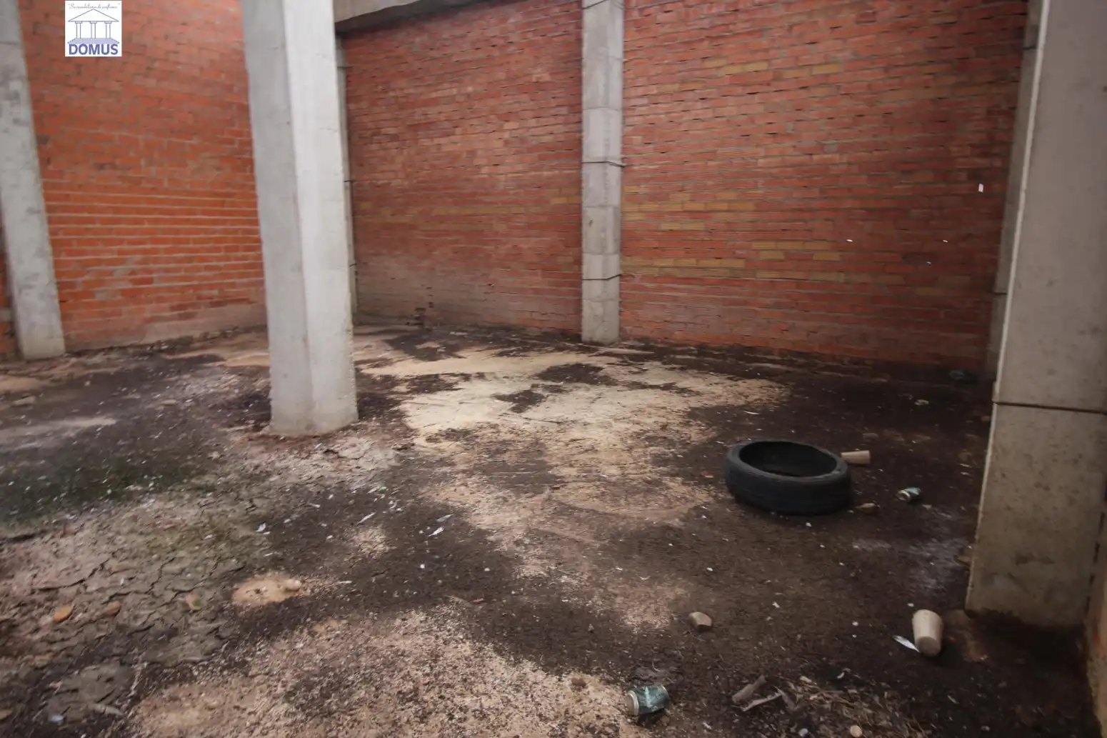 Commercial properties for sale in Valdelacalzada