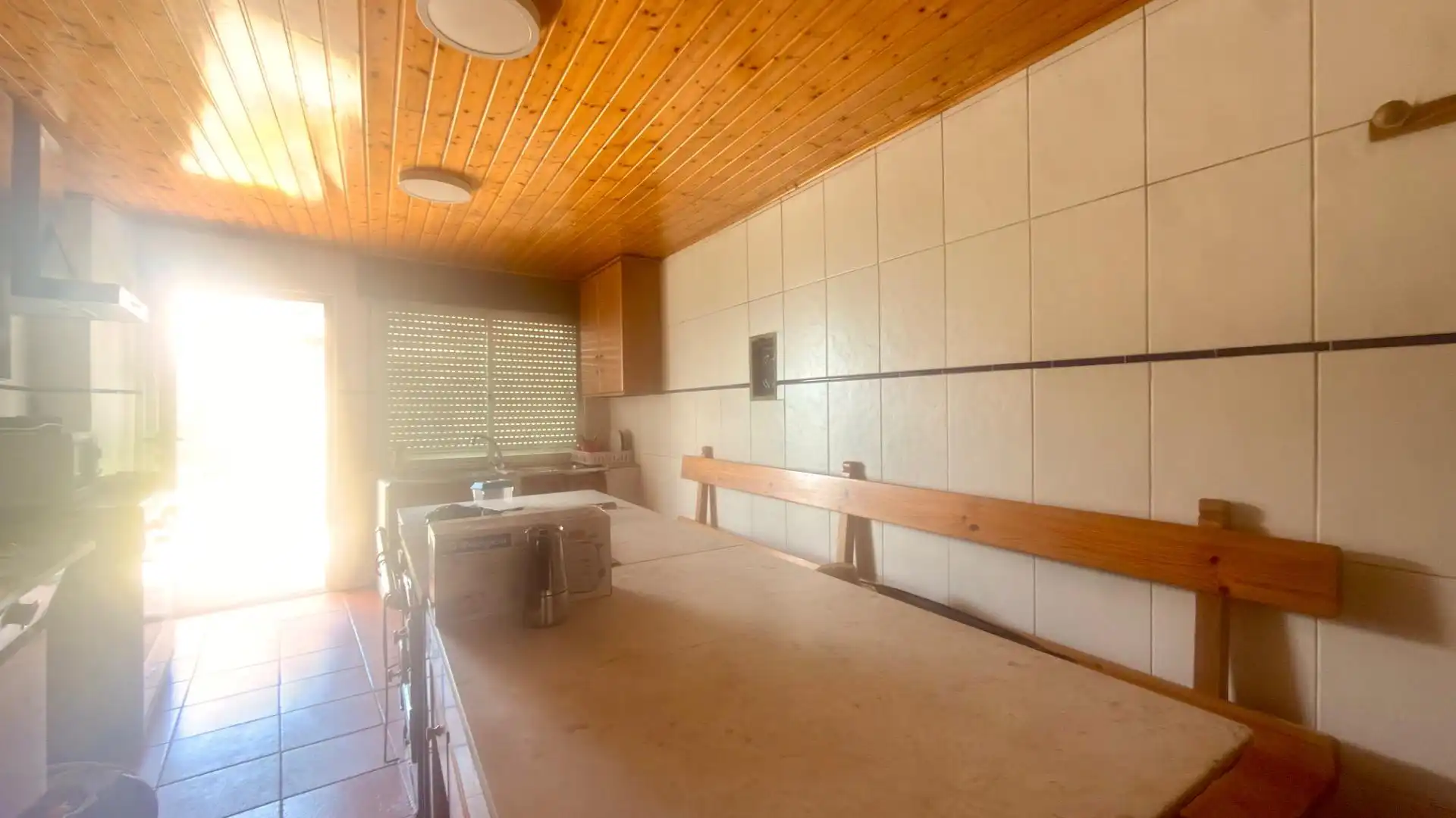 Cuina de Casa o xalet en venda en Dozón amb Calefacció, Terrassa i Traster