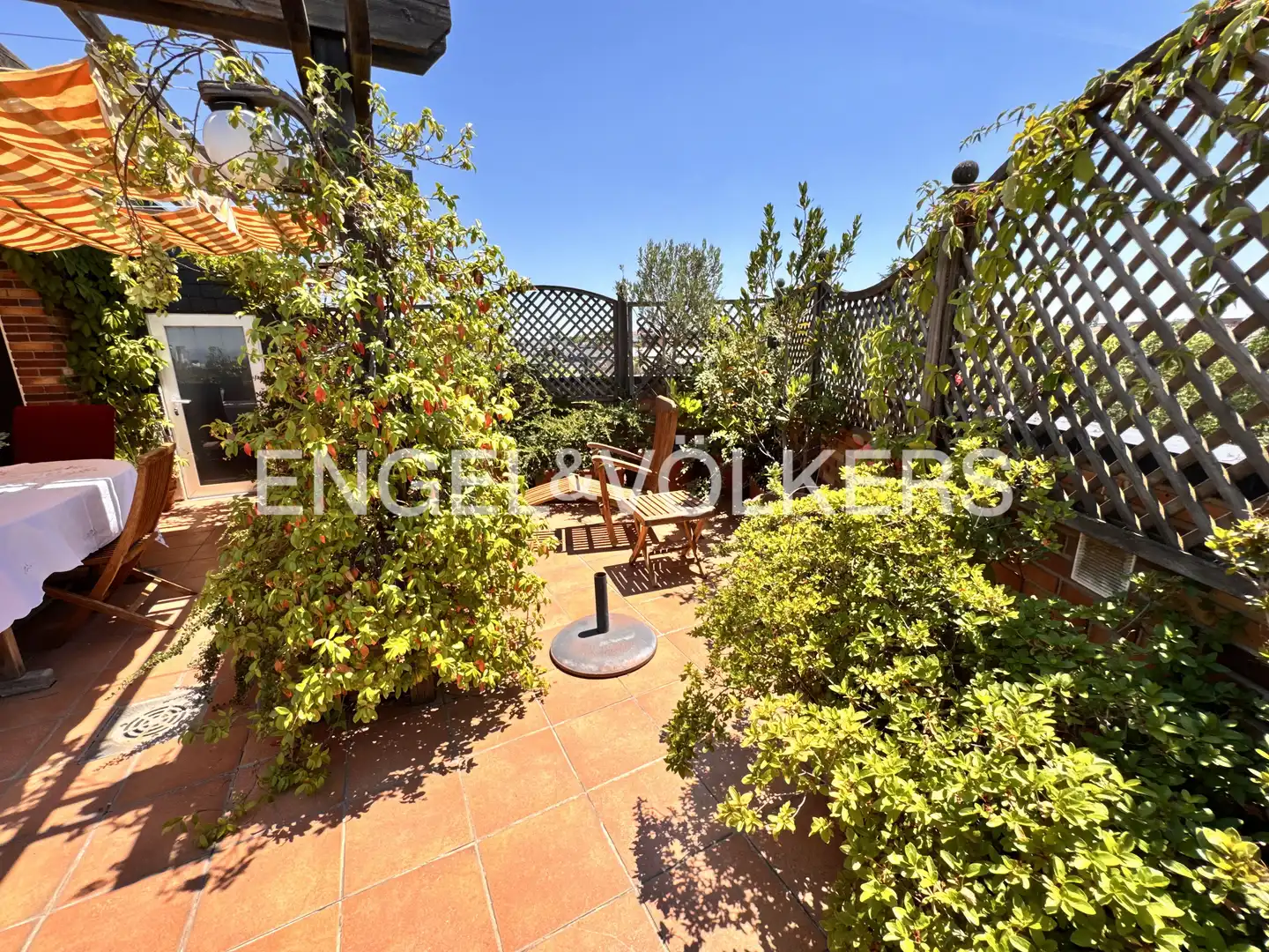 Terraza de Ático de alquiler en Majadahonda con Aire acondicionado, Calefacción y Jardín privado
