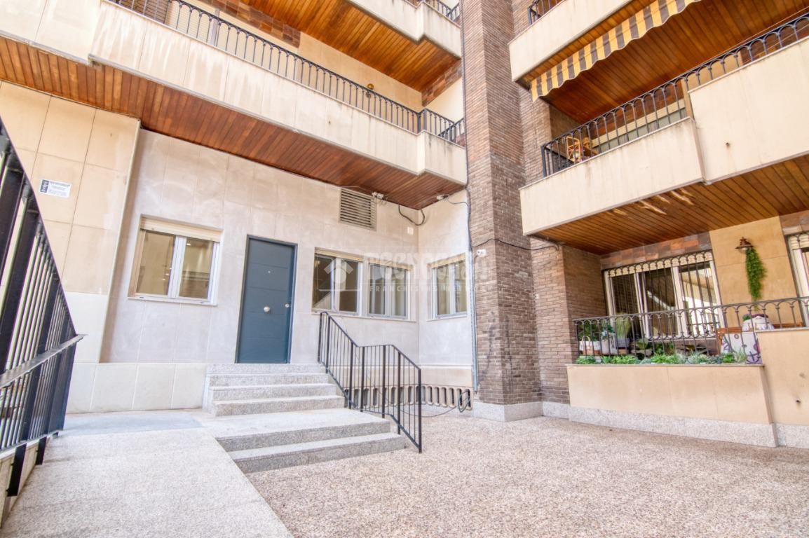 Exterior view of Flat for sale in Salamanca Capital  with Air Conditioner, Heating and Private garden