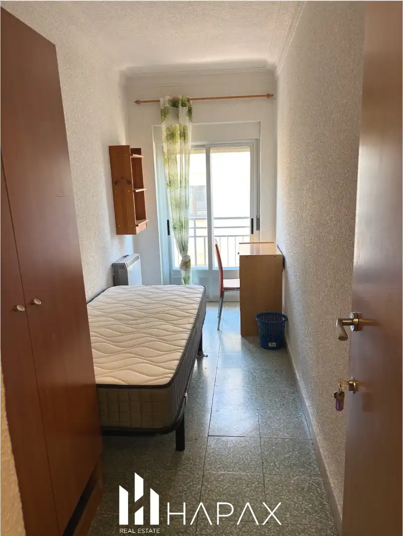 Flat with terrace for sale in Salamanca - CL SANTA CLARA, imagen 3