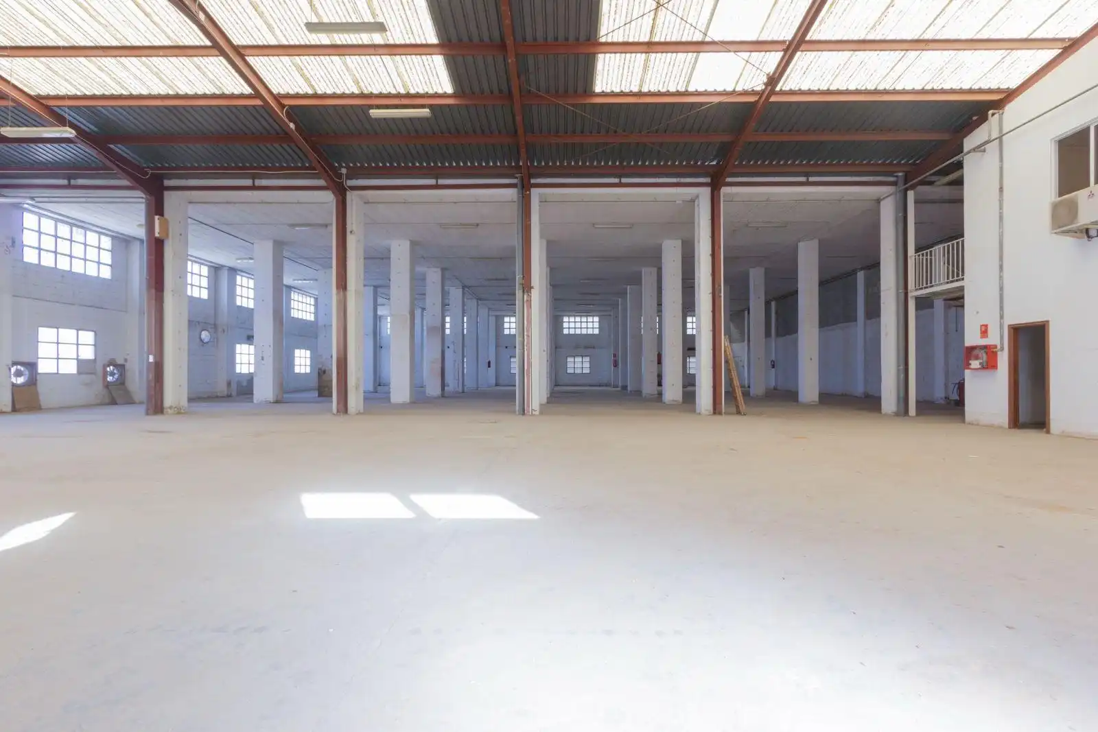 Industriegebäude zur Miete in Calle Ciudad de Sevilla, imagen 3