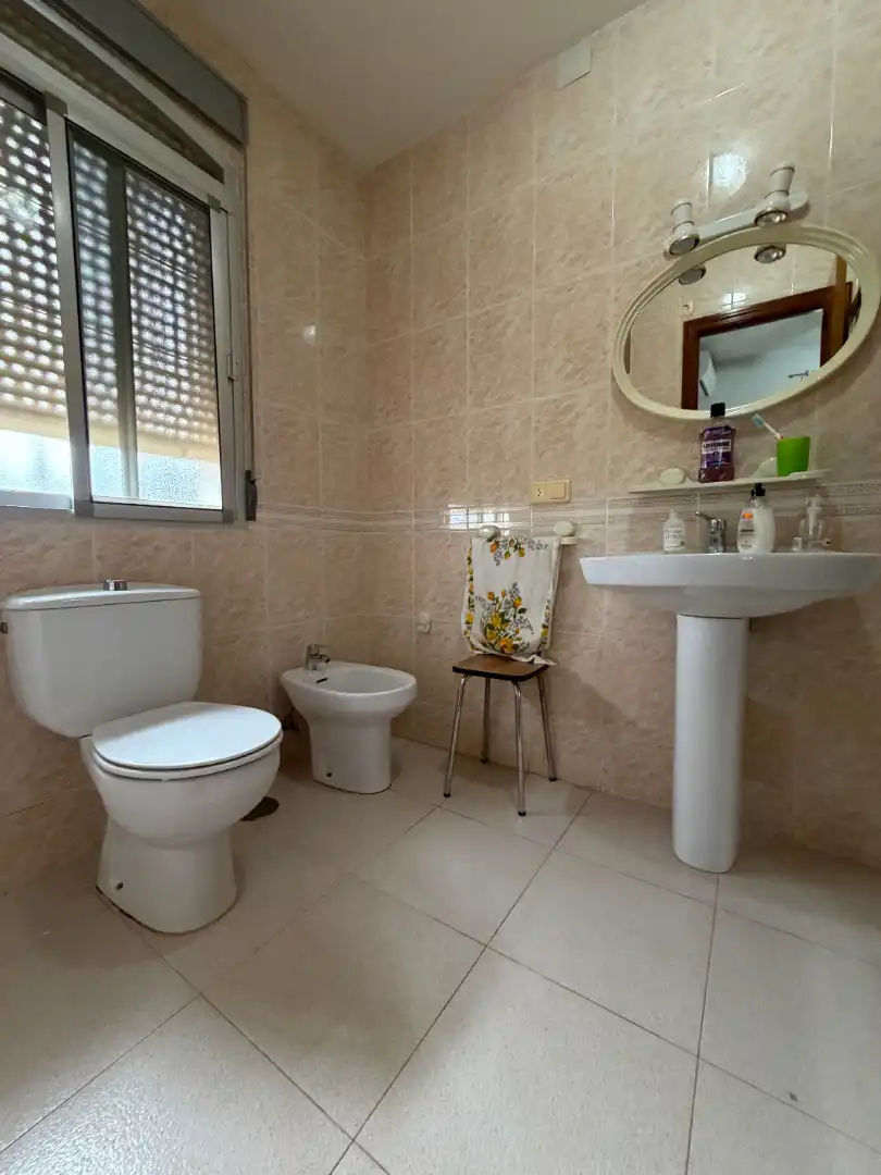 Bathroom of Houses for sale in Úbeda  with Air Conditioner, Private garden and Storage room