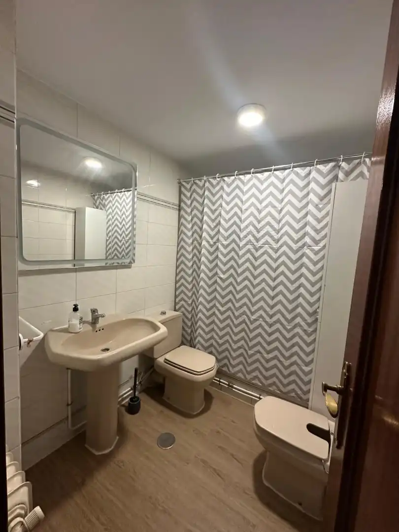 Bathroom of Flat for rent in Ciudad Real  with Air Conditioner, Heating and Furnished