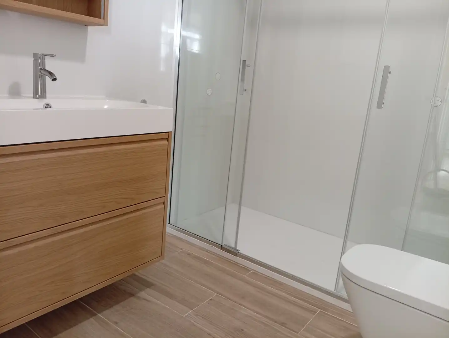 Baño de Piso en venta en Madrid con Aire acondicionado, Calefacción y Amueblado