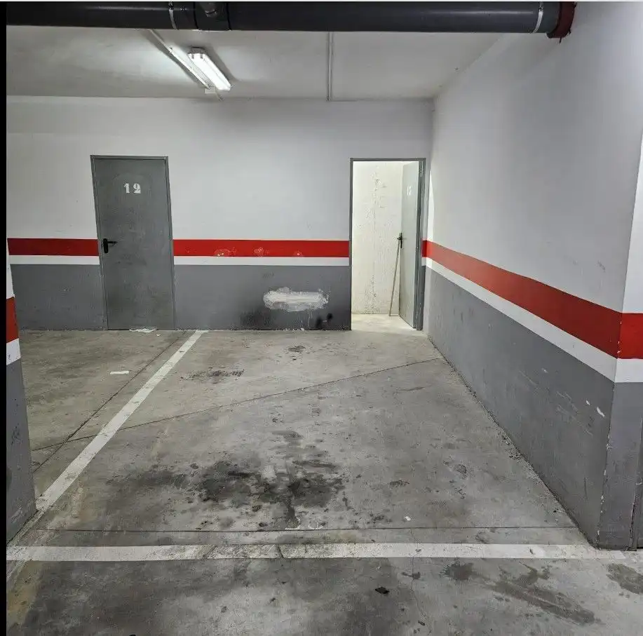 Parking de Piso en venta en Cassà de la Selva con Aire acondicionado, Calefacción y Trastero