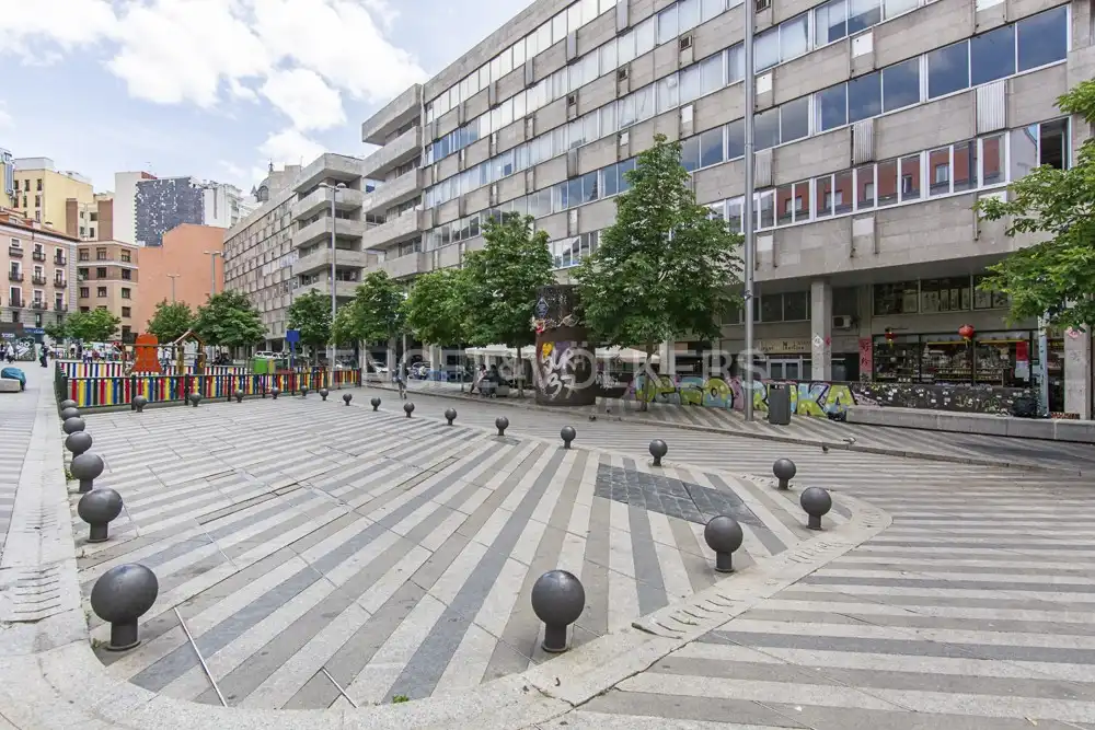 Außenansicht von Wohnung zur Miete in Madrid mit Klimaanlage, Heizung und Möbliert
