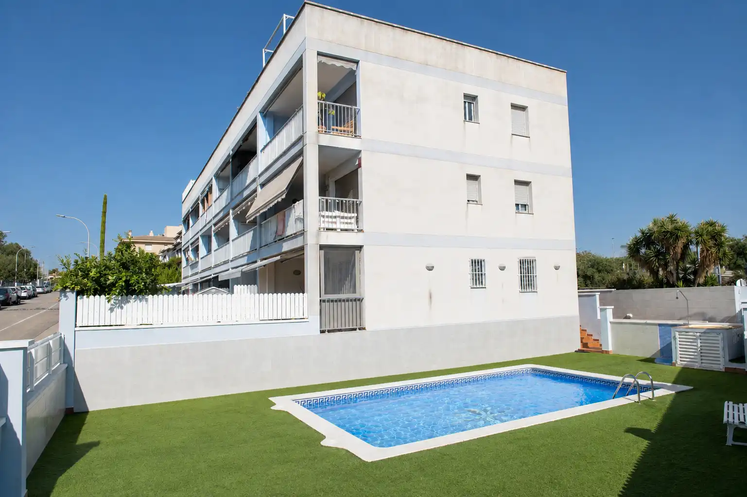 Vista exterior de Pis en venda en Roda de Berà amb Aire condicionat, Balcó i Piscina comunitària