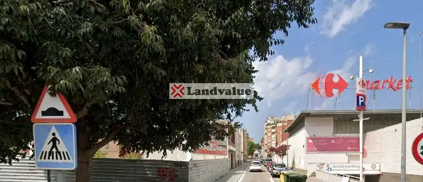 Außenansicht von Residential zum Verkauf in Terrassa