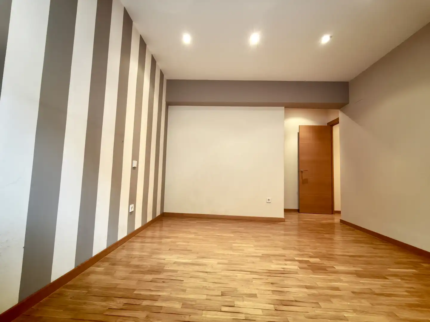 Piso en venta en Gijón - Calle Enrique Martinez, La Arena