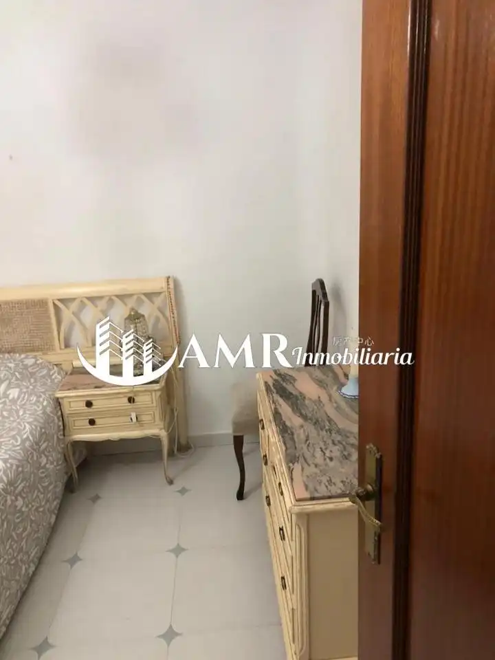 Schlafzimmer von Wohnung zum Verkauf in Reyes