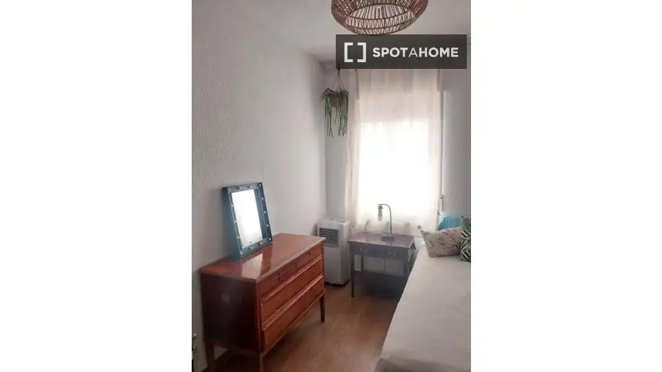 Room in Pinar del Rey