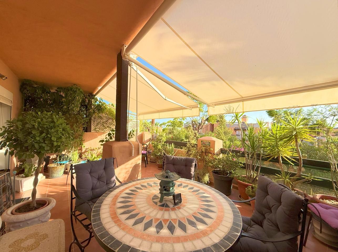 Terrasse von Wohnungen zum verkauf in Casares mit Klimaanlage, Terrasse und Abstellraum