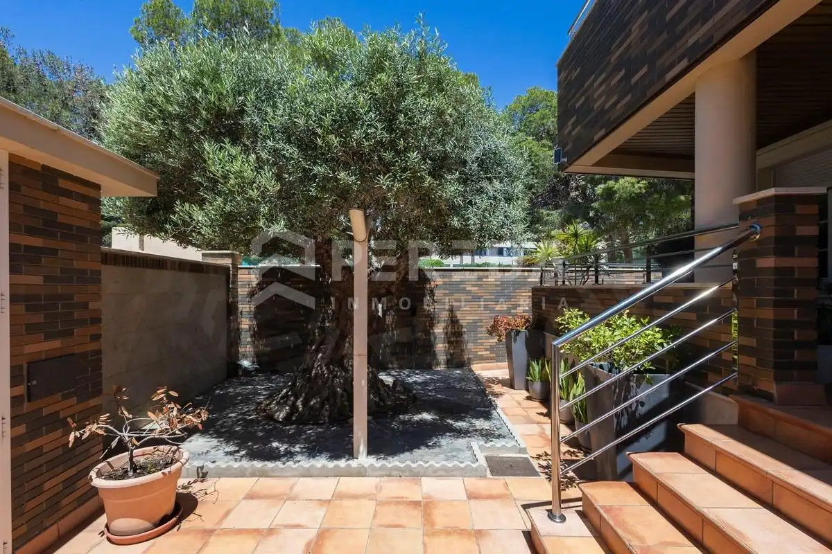 Terraza de Casa o chalet en venta en Roquetas de Mar con Aire acondicionado, Jardín privado y Piscina
