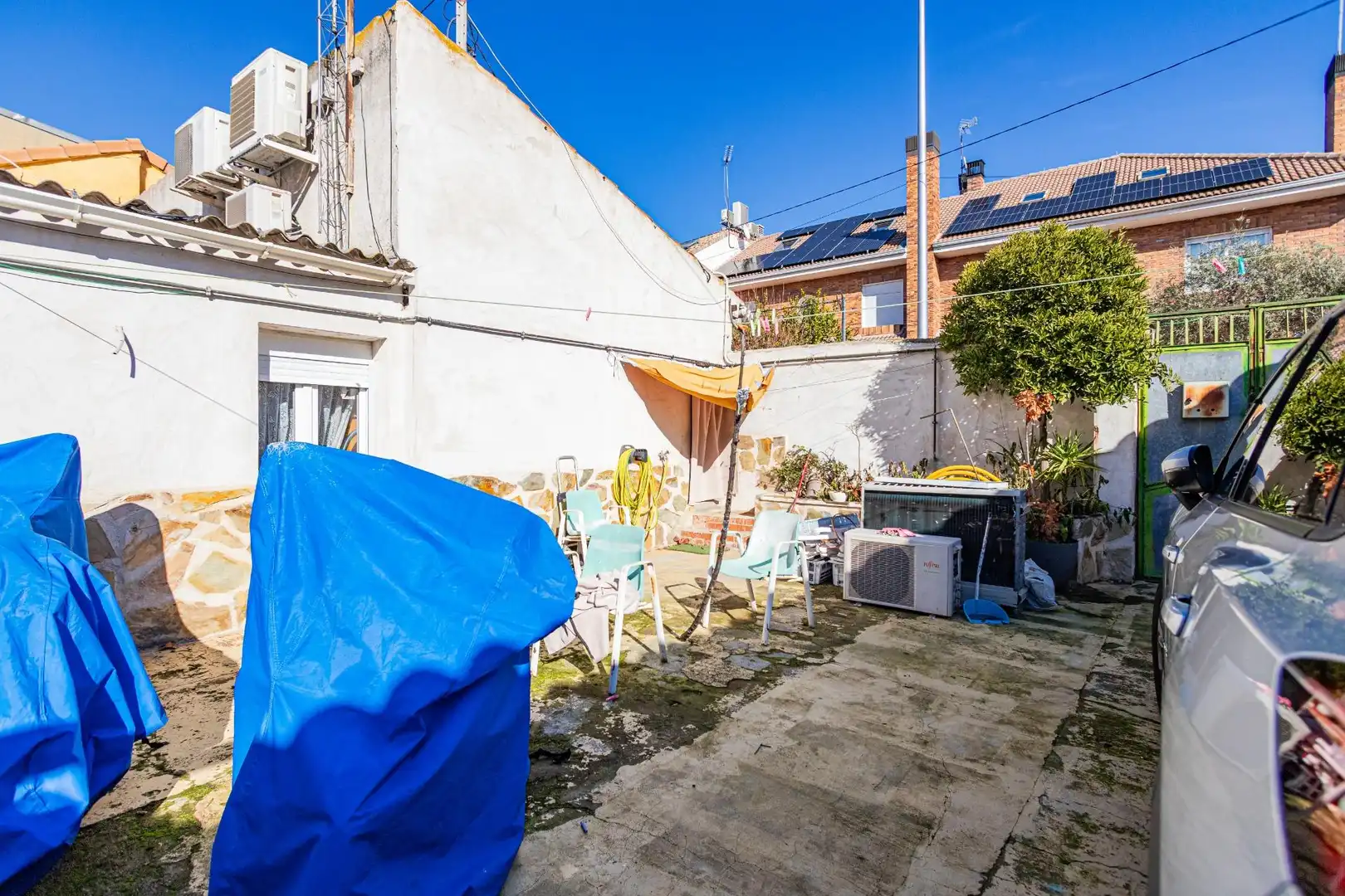 Exterior view of Houses for sale in Madrid  with Air Conditioner and Heating