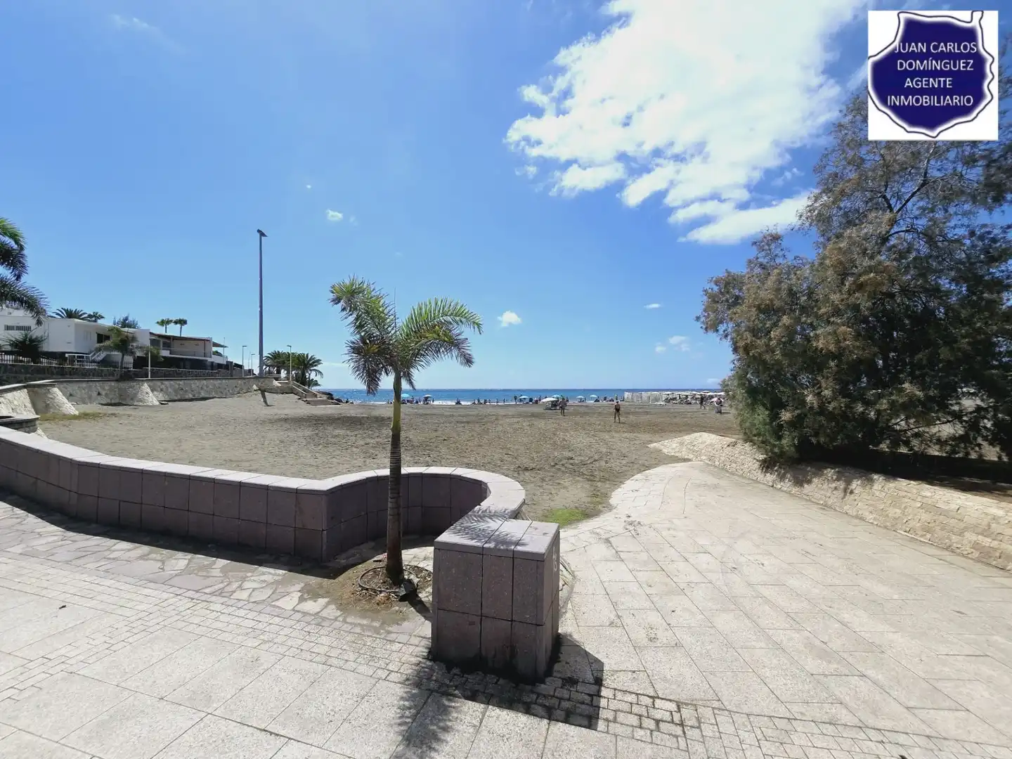 Vista exterior de Casa o xalet de lloguer en San Bartolomé de Tirajana amb Aire condicionat, Jardí privat i Terrassa