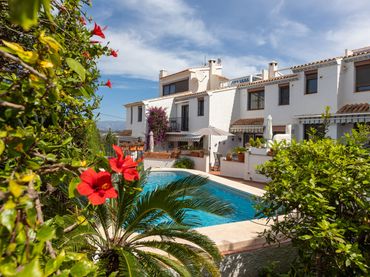 Terraced house with pool for sale in L'Albir