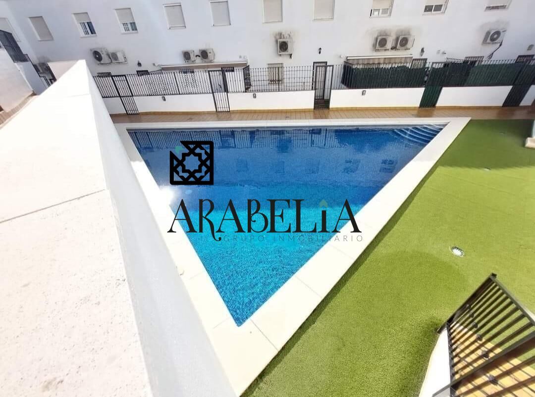 Piscina de Dúplex en venda en Villafranca de Córdoba amb Aire condicionat, Calefacció i Parquet