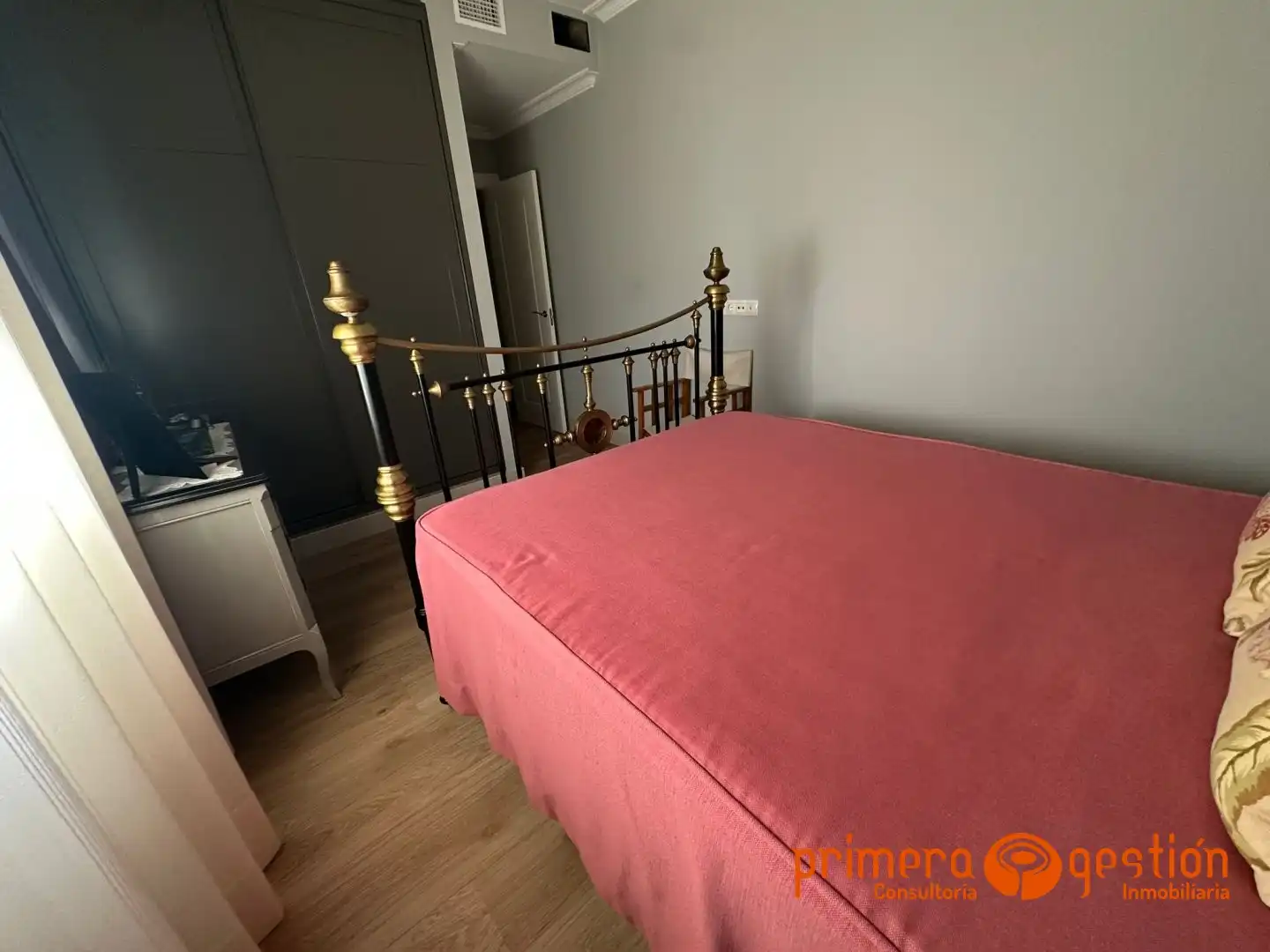 Habitación de Piso en venta en Lora del Río con Aire acondicionado, Calefacción y Trastero