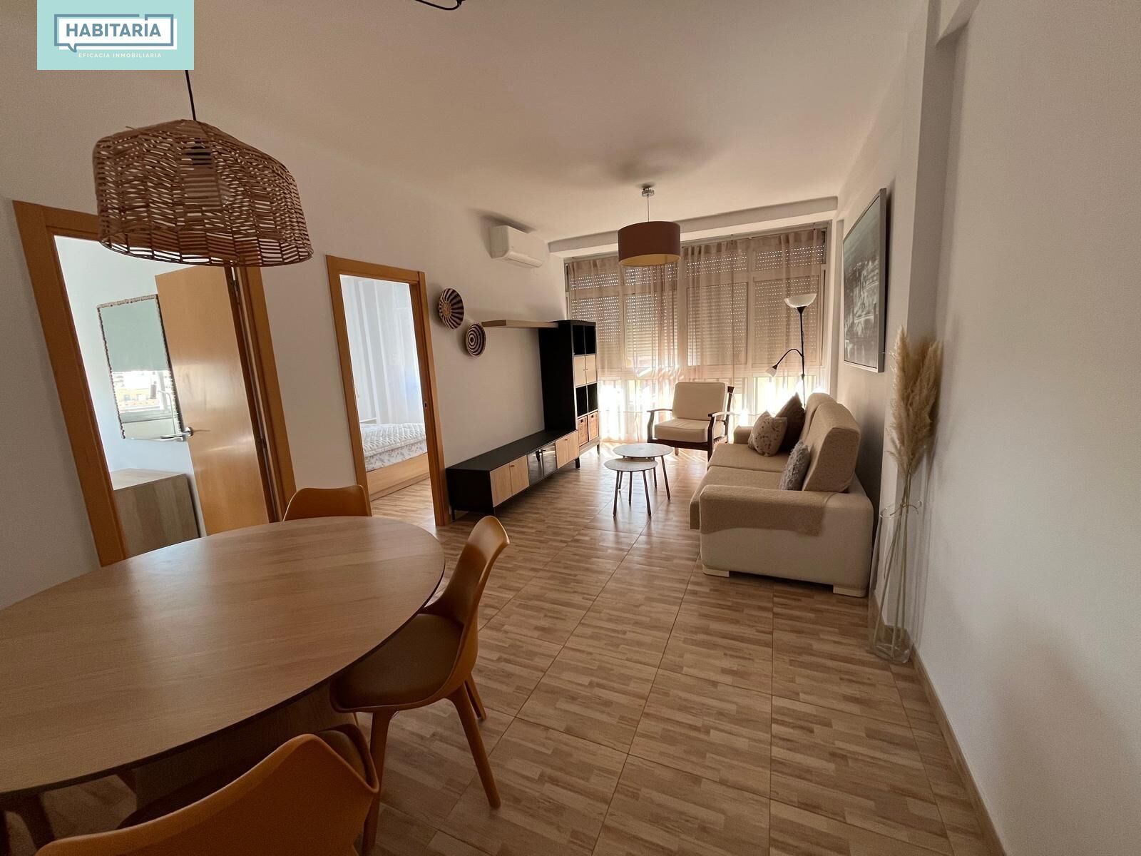 Sala d'estar de Pis de lloguer en Málaga Capital amb Parquet