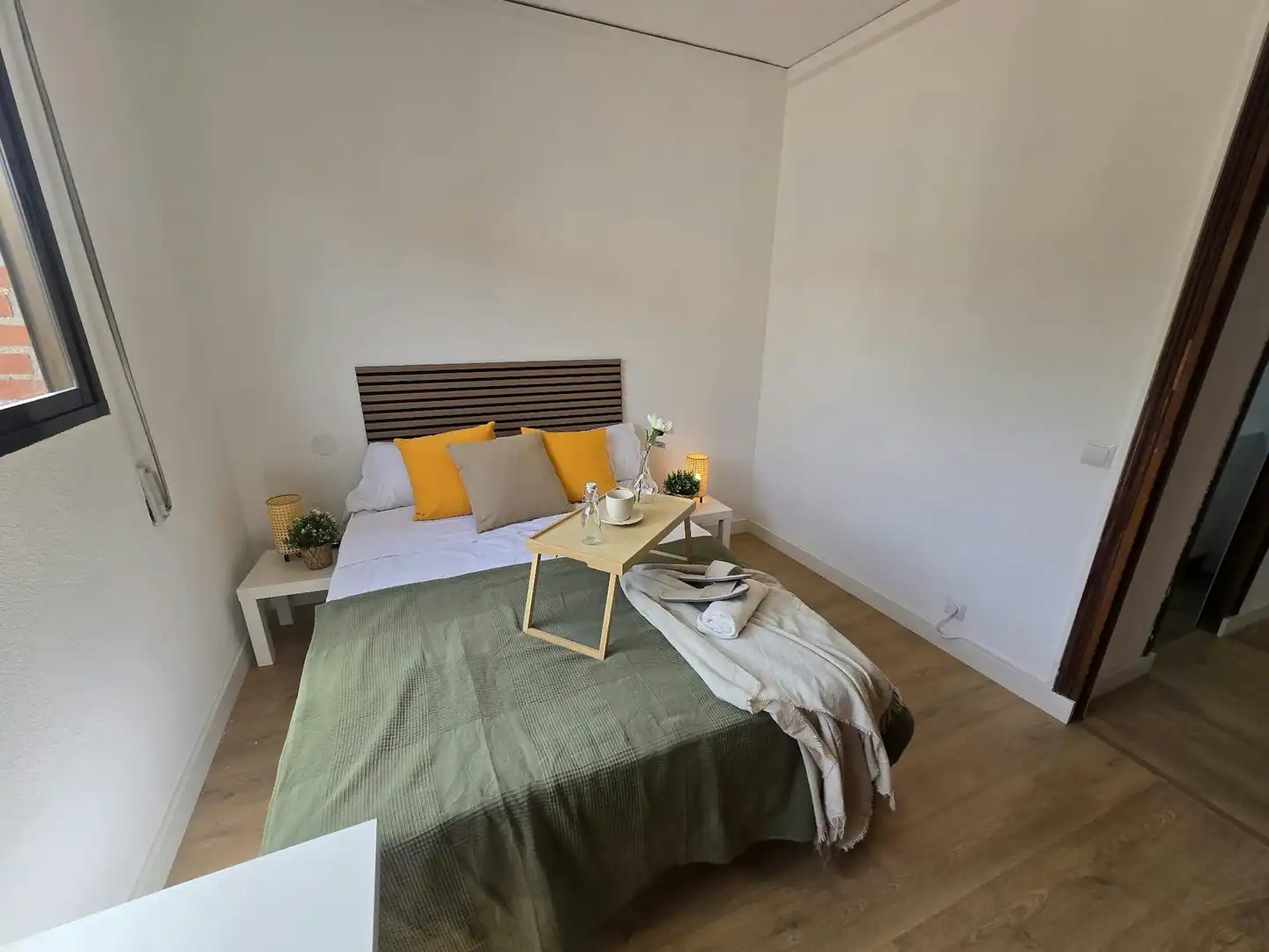Bedroom of Flat for rent in Madrid  with Air Conditioner, Heating and Private garden