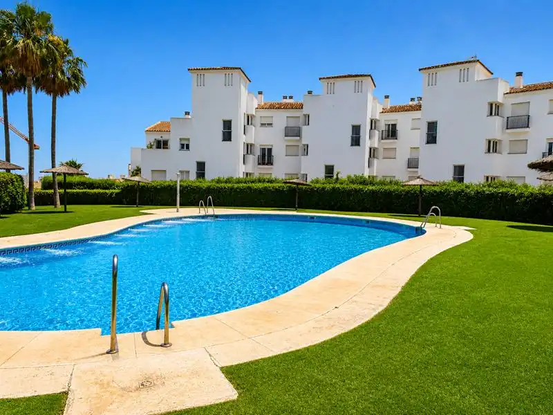 Piso con piscina en venta en El Castillo, imagen 8